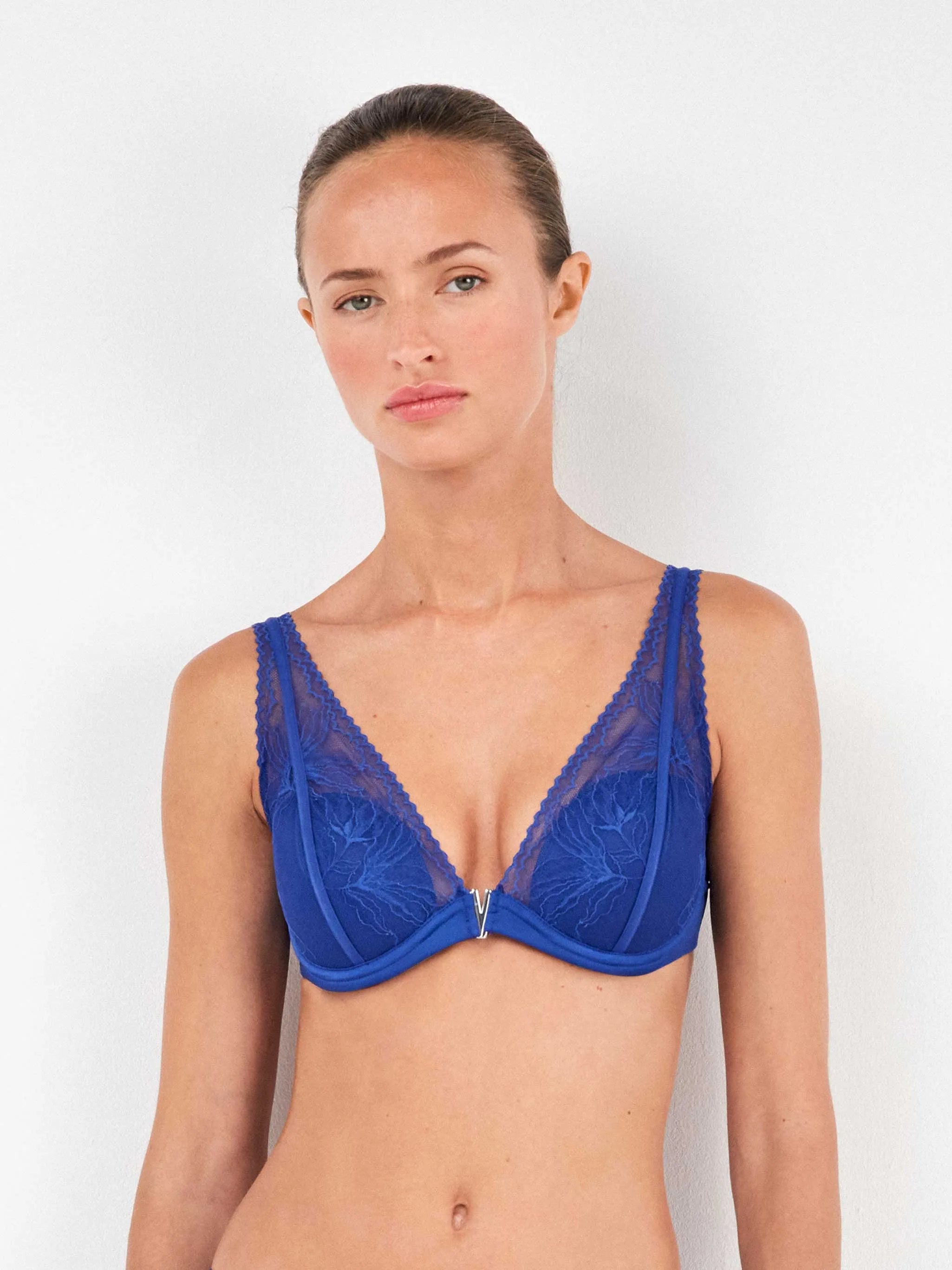 #Couleur bleu marine