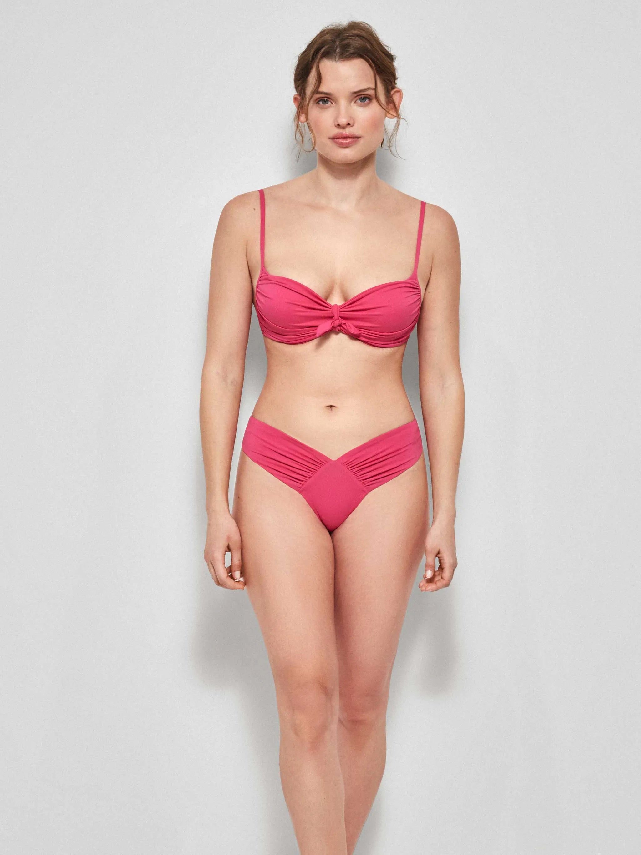 #Color_FUCSIA