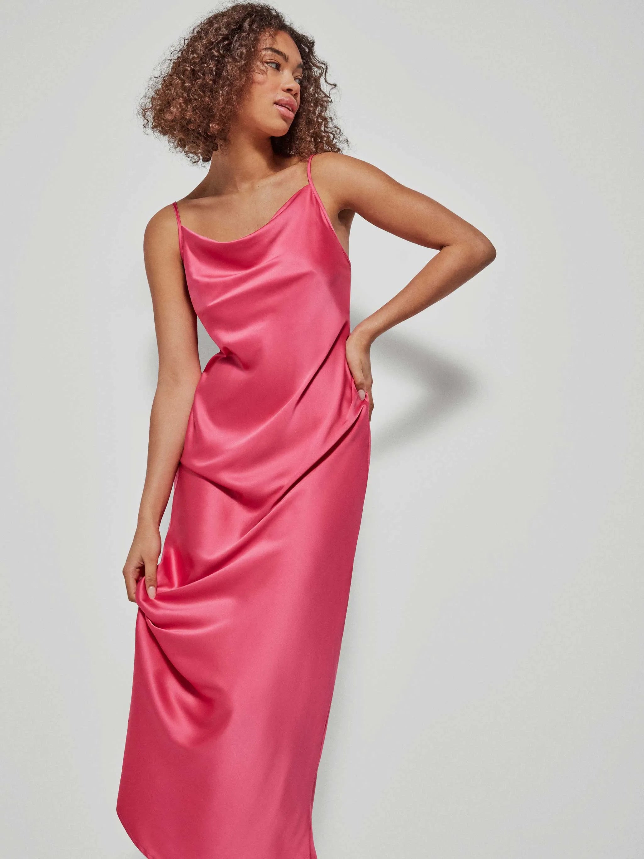 #Color_FUCSIA