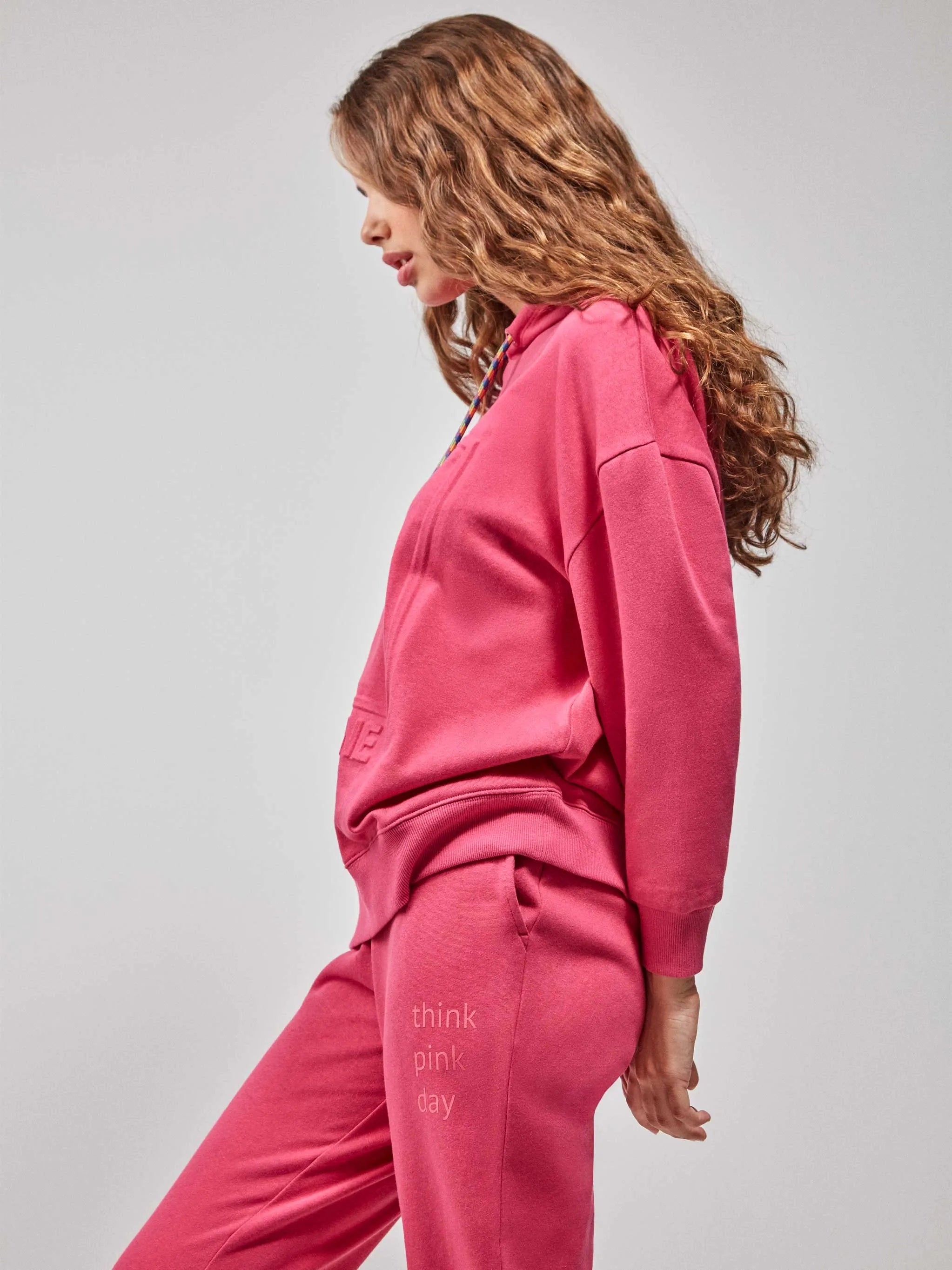 #Color_FUCSIA