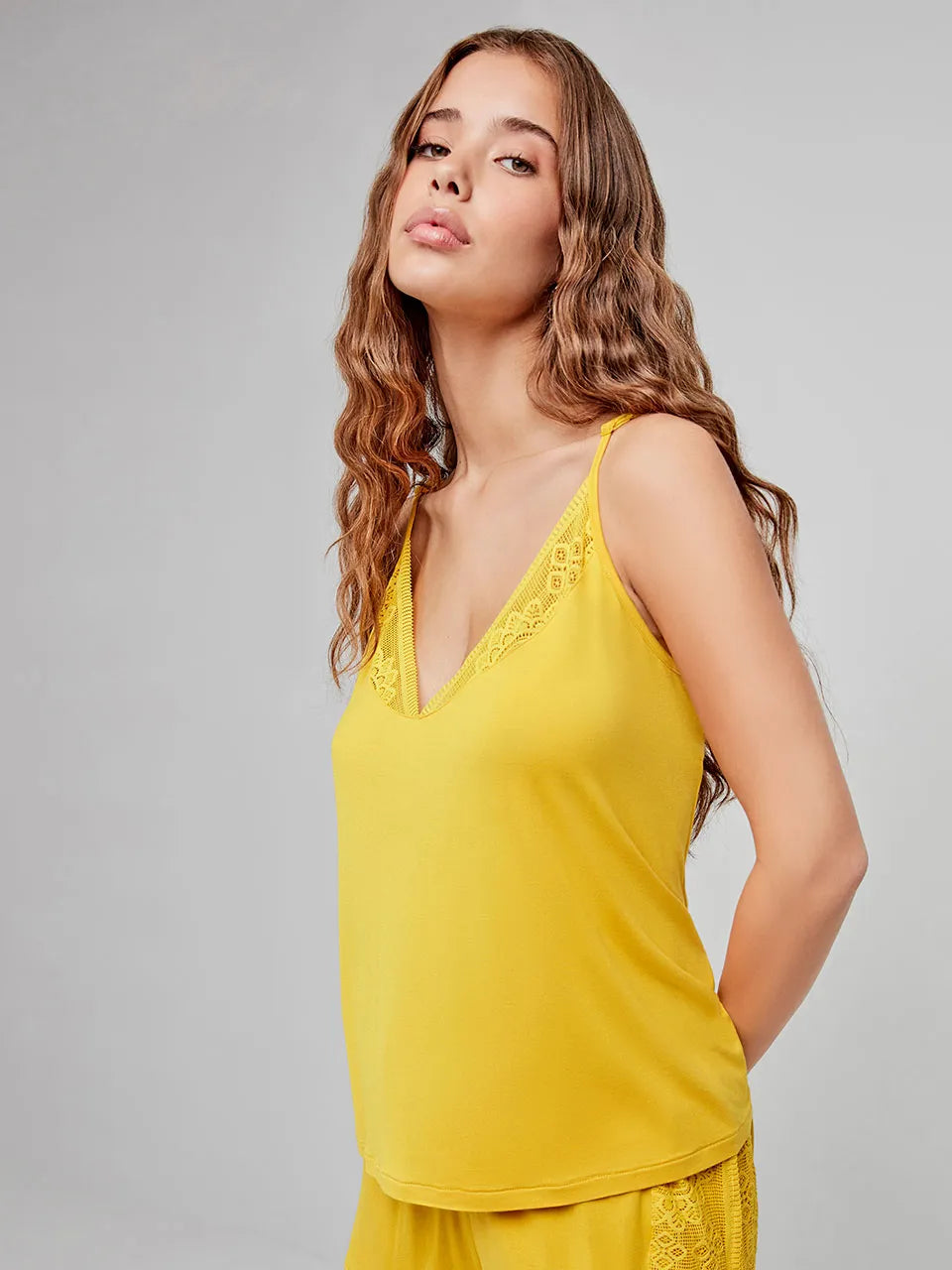 #Color_AMARILLO