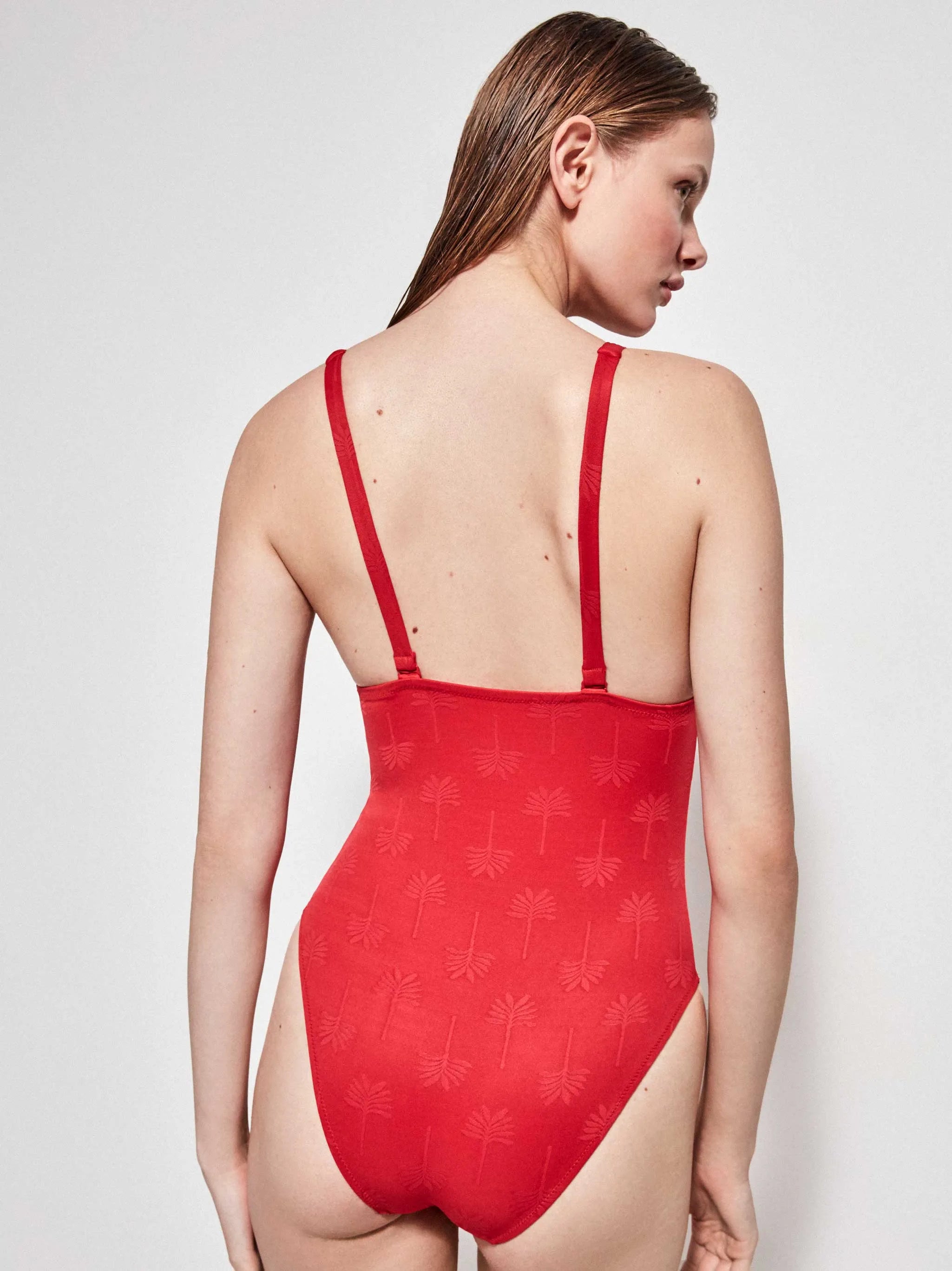 #Couleur rouge