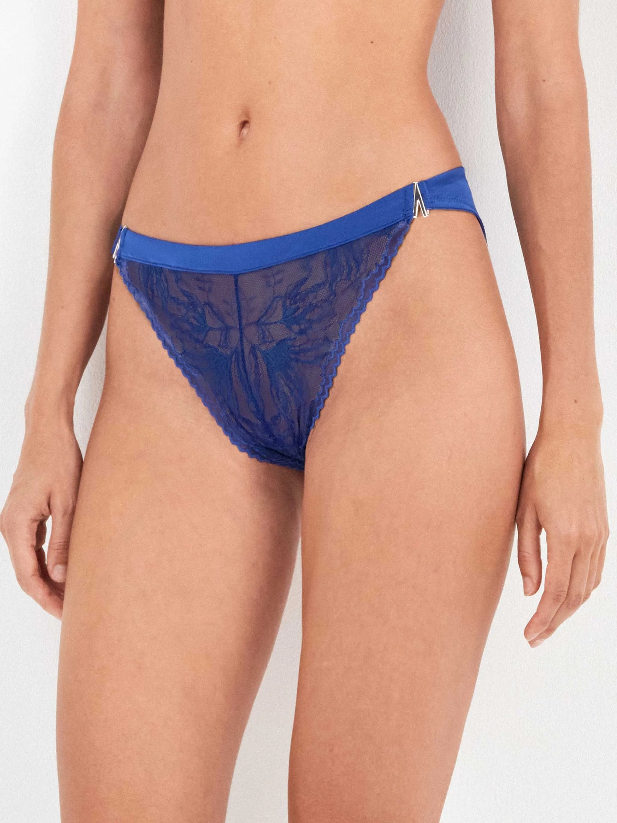 Colore #Navy_blue